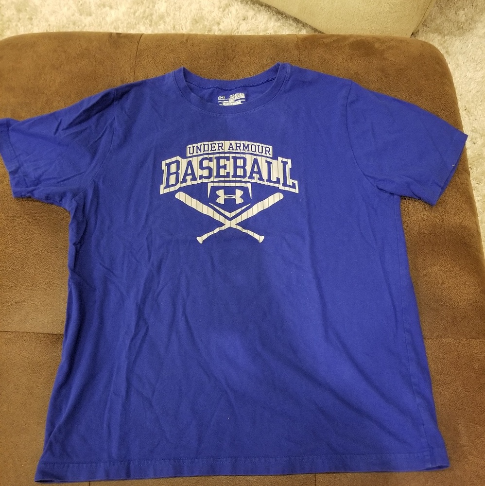 Under Armour tshirt youth XL